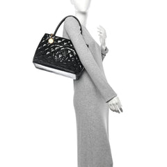 Patent Medallion Tote Black